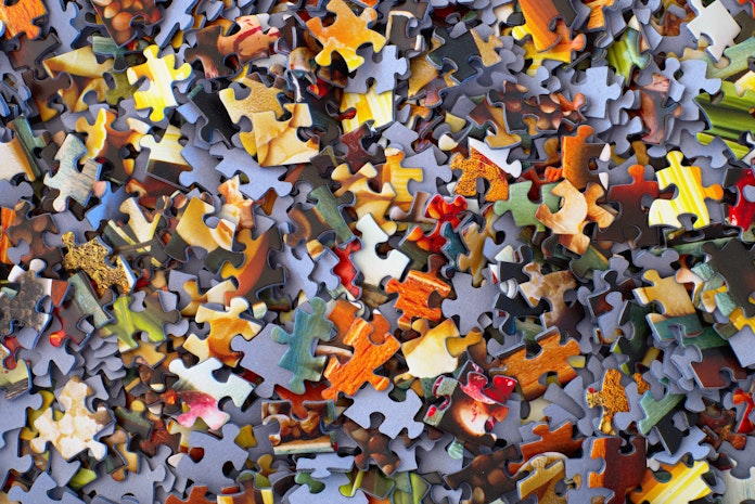 Bunte Puzzleteile als Symbolbild für Diversität