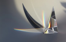 Prisma Symbolbild Gehalt Physiker